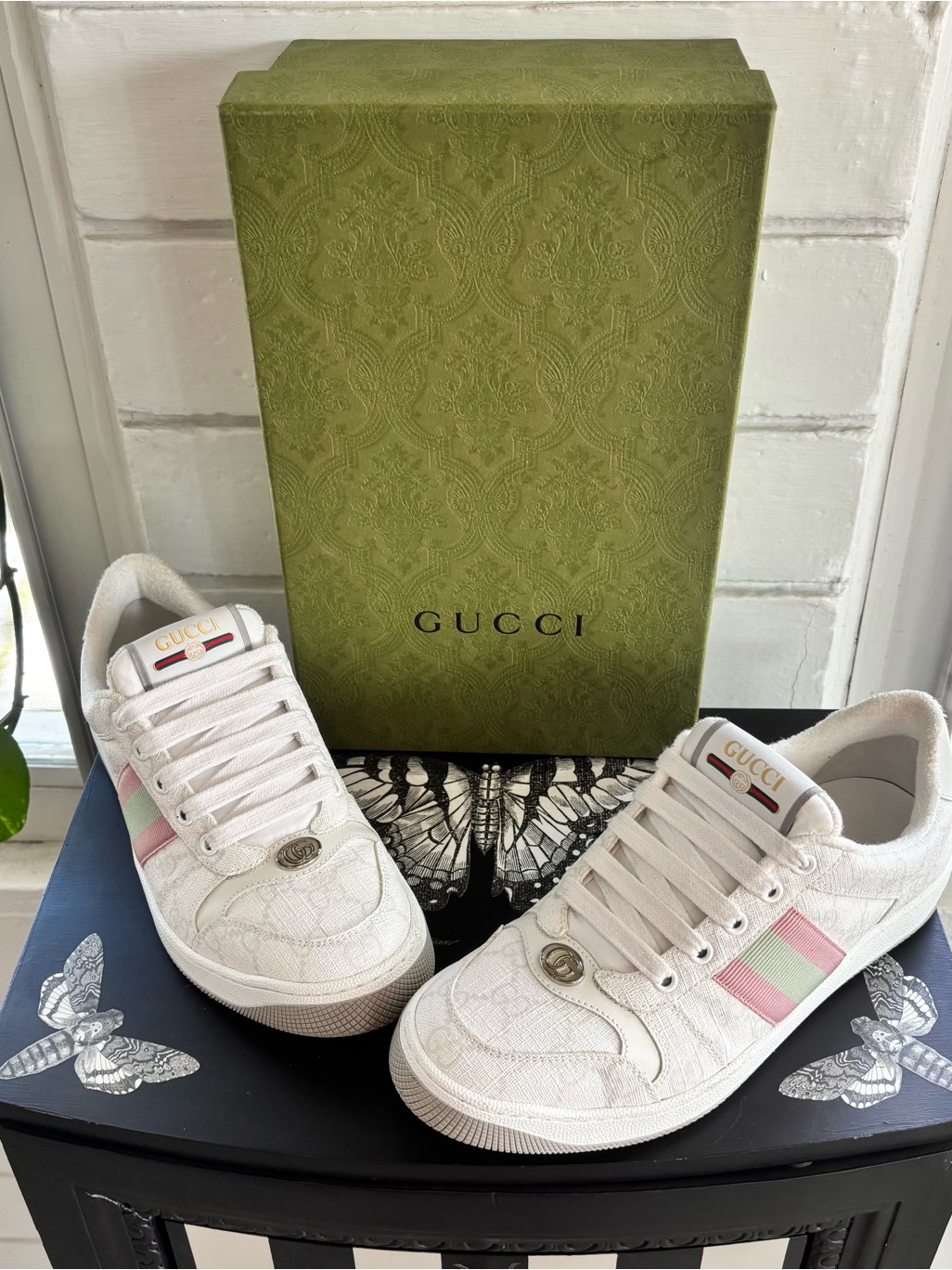 Gucci Women’s Screener Gg Canvas Sneakers Ivory Pink Green 38.5 / Us 8.5